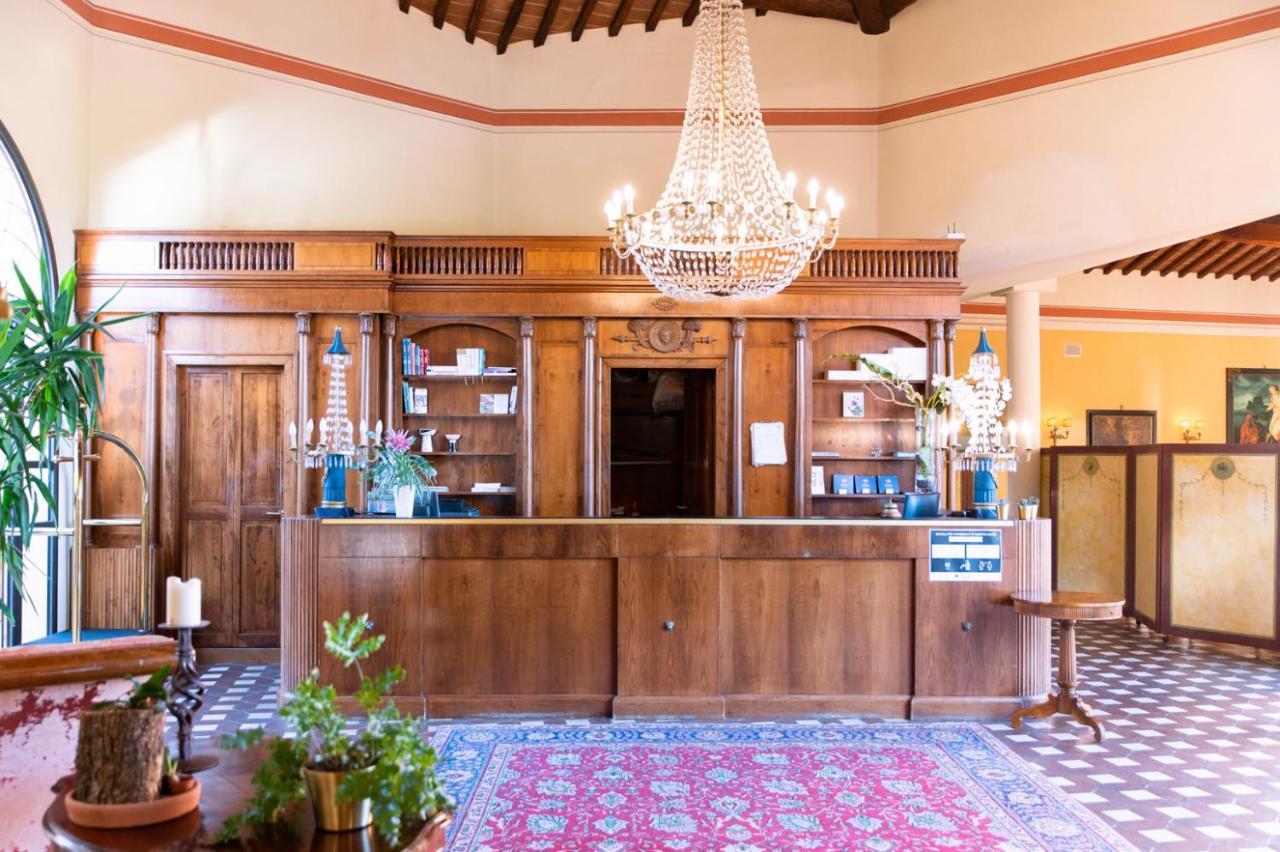 Il Piccolo Castello Hotel Monteriggioni Bagian luar foto