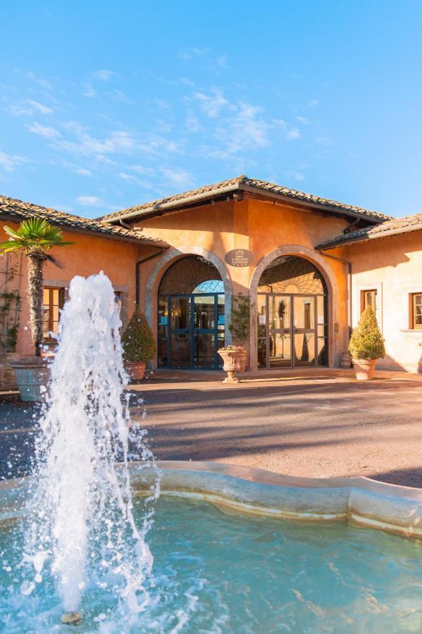 Il Piccolo Castello Hotel Monteriggioni Bagian luar foto
